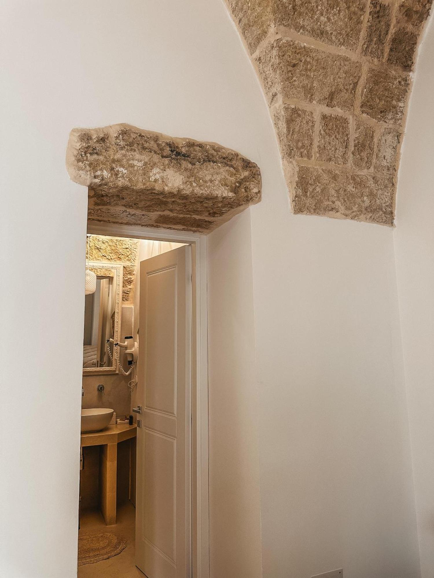 Palazzo Alma Luxury Rooms Casarano Exterior photo