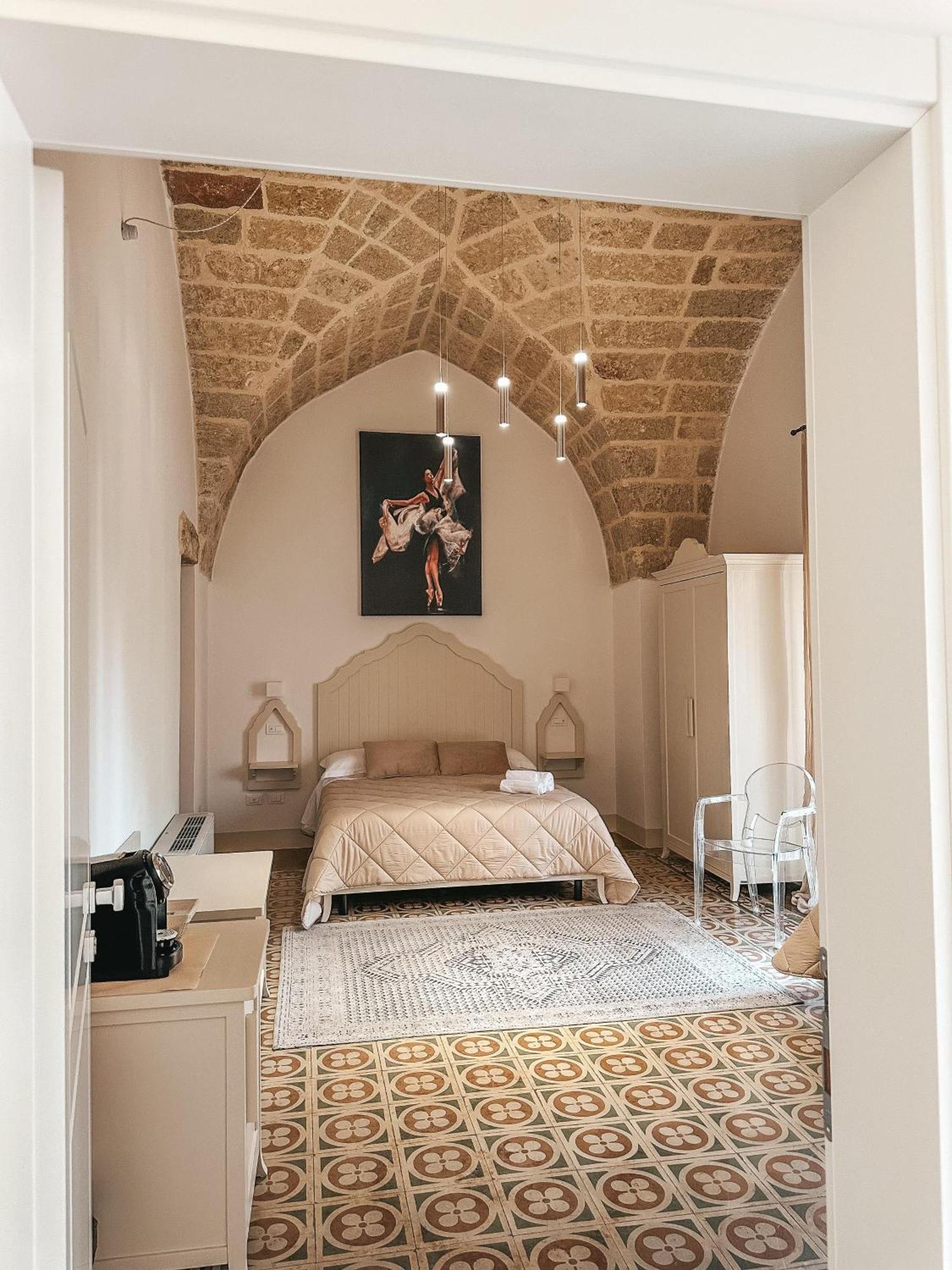 Palazzo Alma Luxury Rooms Casarano Exterior photo