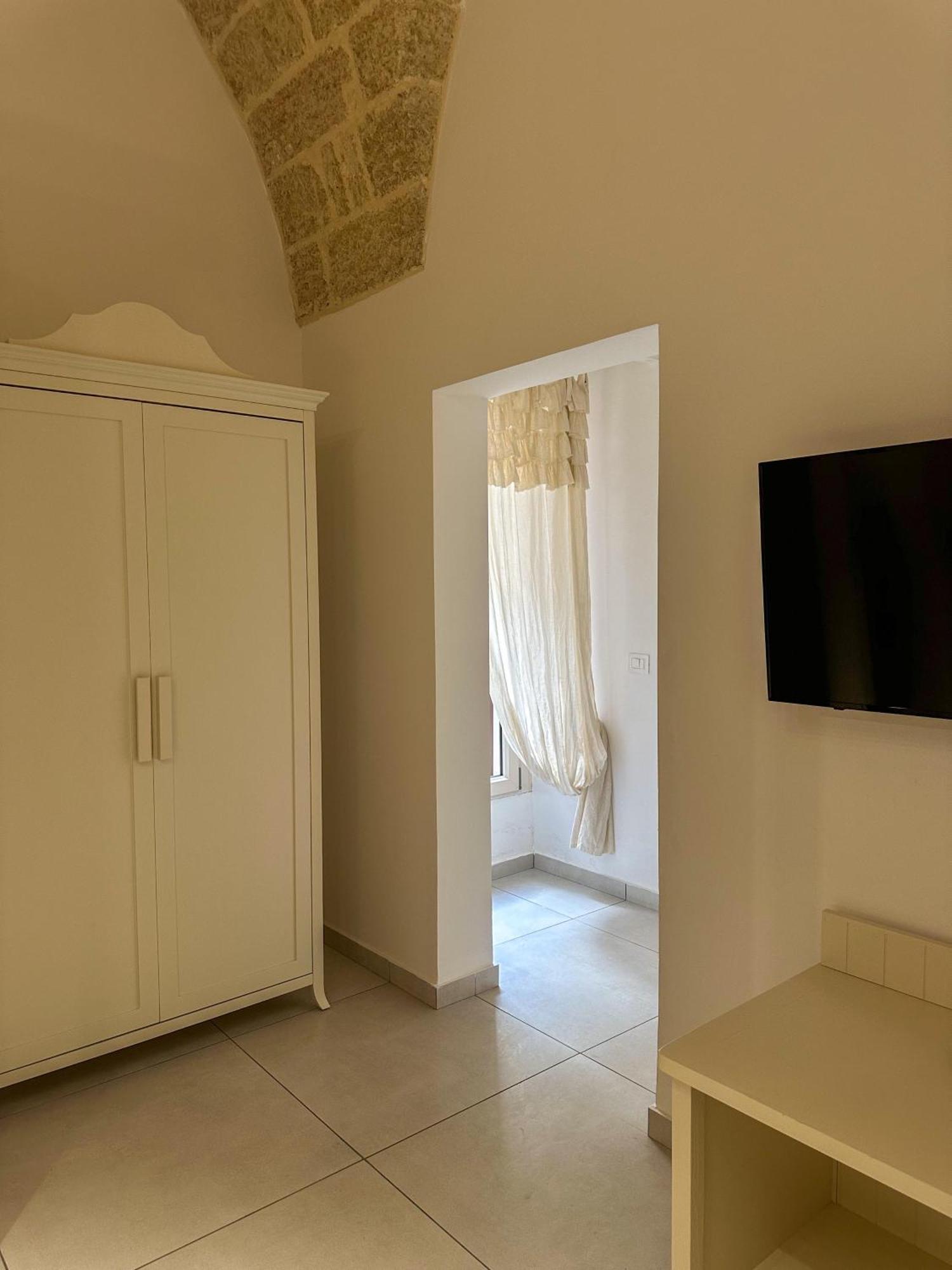 Palazzo Alma Luxury Rooms Casarano Exterior photo